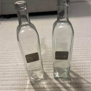 Crate&Barrel Clear Glass Oil and Vinegar Set